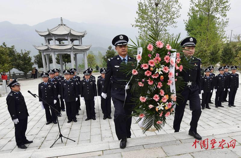 江南网页版入口-凌晨点在深圳海边看银河