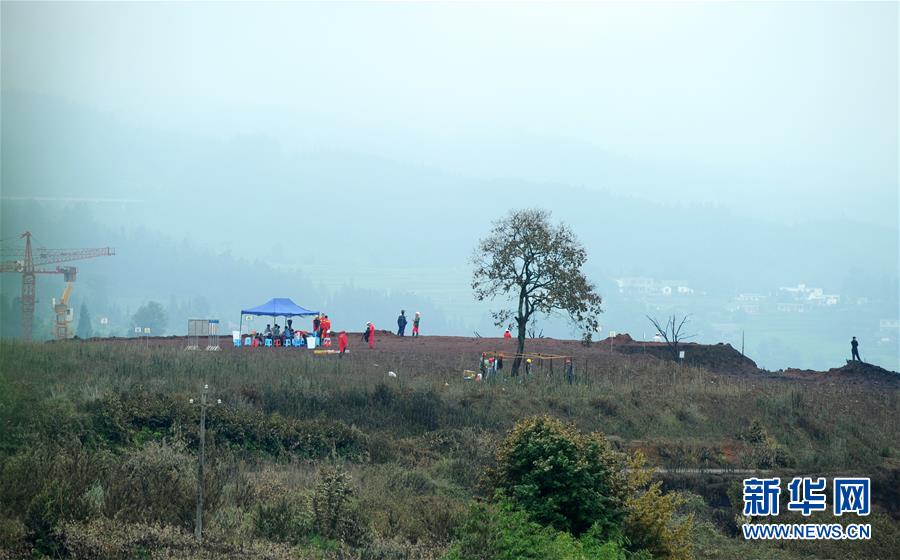 半岛在线体育网-家里准备的婚房，我姐姐进入先住一段时间
�，女朋友觉得很膈应�，怎么解决?