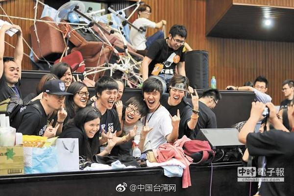 米乐6m官网-邯郸初中生被害案三名嫌疑人被核准追诉�，法学专家解三问