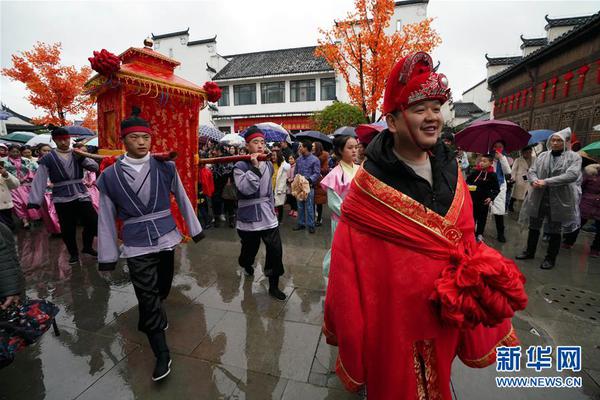 乐竞平台官网入口-黑龙江有不明飞行物划过天空