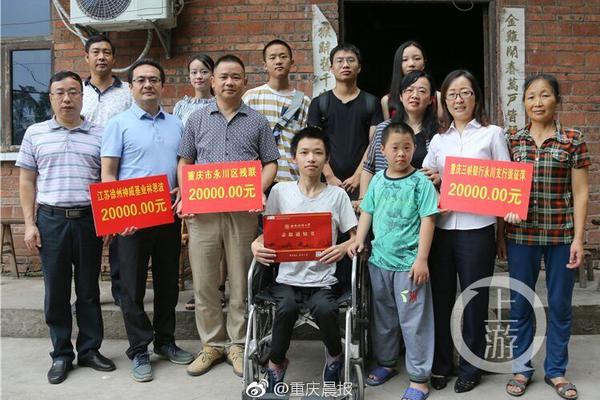 4001百老汇会员下载-清明假期国内出游1.19亿人次�：天水旅游订单增长21倍，麻辣烫店“下午三点就没菜了”