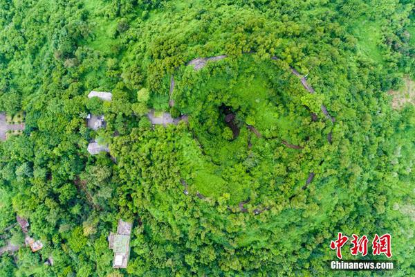 半岛网页版登录入口-奔流｜陈家泠法国首展，“水岸丹青”奔流到巴黎