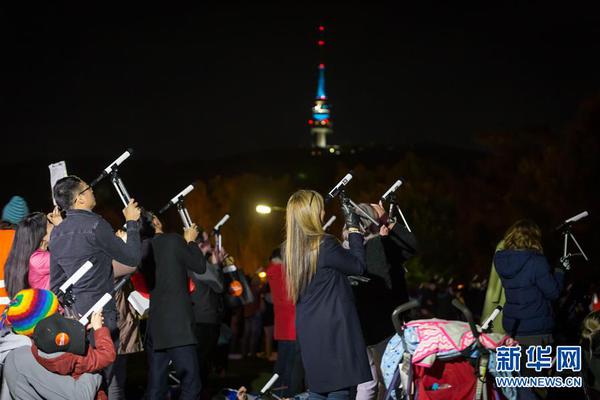 江南官方入口-浙大女生23年前写的励志标语火了