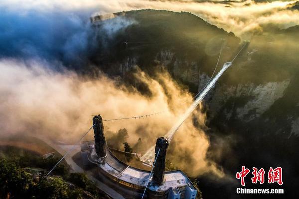 hth网页版官方入口-周雨彤一次醉酒换来一生内向