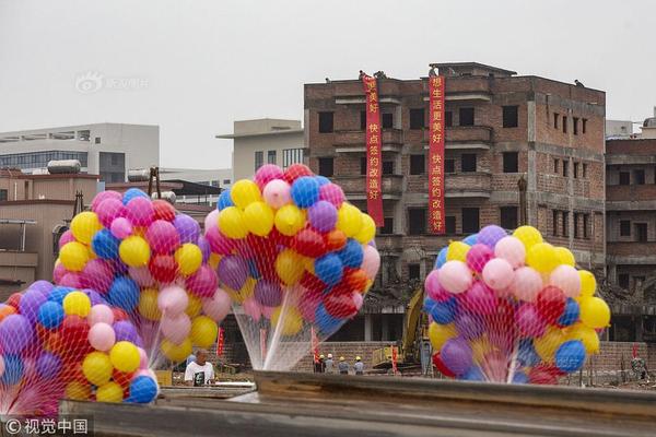 开云官方体育app下载-执法人员被指碰瓷式执法