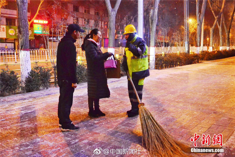 半岛在线体育官网-虐猫考生参加兰大研究生调剂面试
，未现身思政考核环节
，疑似面试未通过，结果究竟如何�？