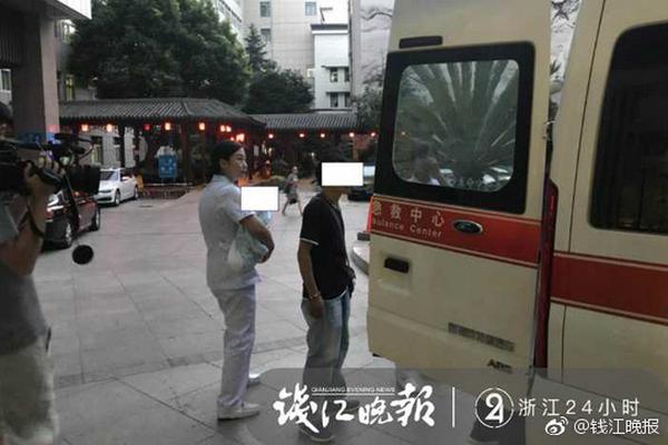 万能娱乐最新官网-女子因蒜苗被轧怒砸奔驰车	，河南警方：双方就财产损失达成谅解