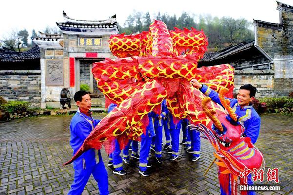 欧博app平台-这事儿｜多所高校期末寄成绩单给家长
，大学生们看法不一