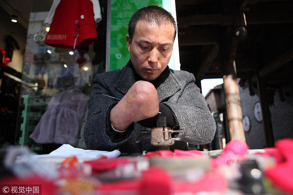 b 体育下载-近期小学生风靡玩“烟卡”，三亚市教育局�：禁止带入校园，可没收