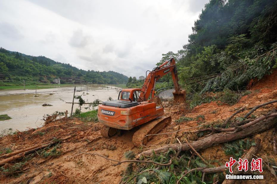 kok电竞首页-南部战区组织联合海空战巡，一切搅局南海的军事活动尽在掌握