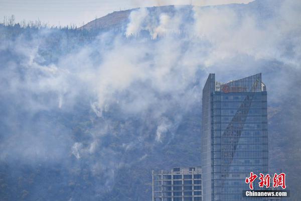 星空app官网登录入口-浙大女生23年前写的励志标语火了