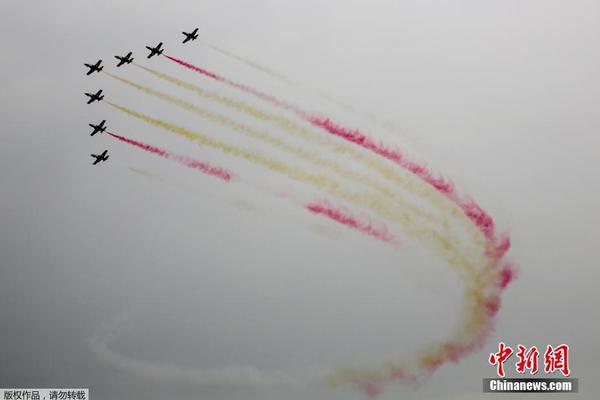 大阳城娱乐游戏-南部战区组织联合海空战巡
�，一切搅局南海的军事活动尽在掌握