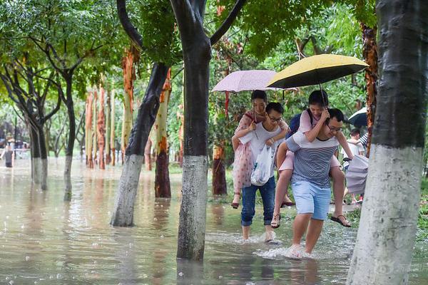 hth华体官方下载app-下雨天为什么容易思绪万千？