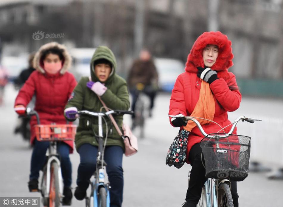 开云电子娱乐-南昌城管通报网友在公厕充电遭威胁
：已对涉事保洁人员严肃批评教育