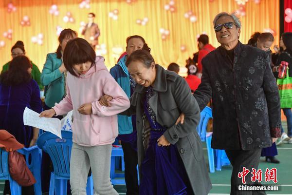 乐鱼手机官网进入-教育局回应女中学生疑遭霸凌跳楼