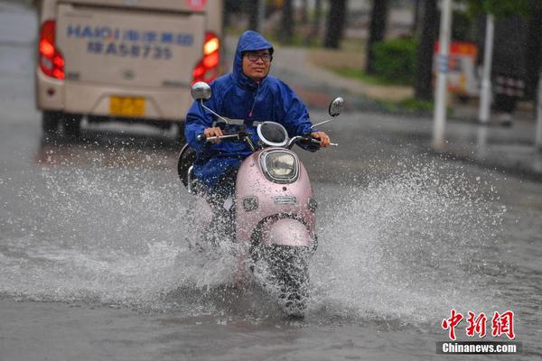 米乐网页版登录入口-周雨彤 一次醉酒换来一生内向