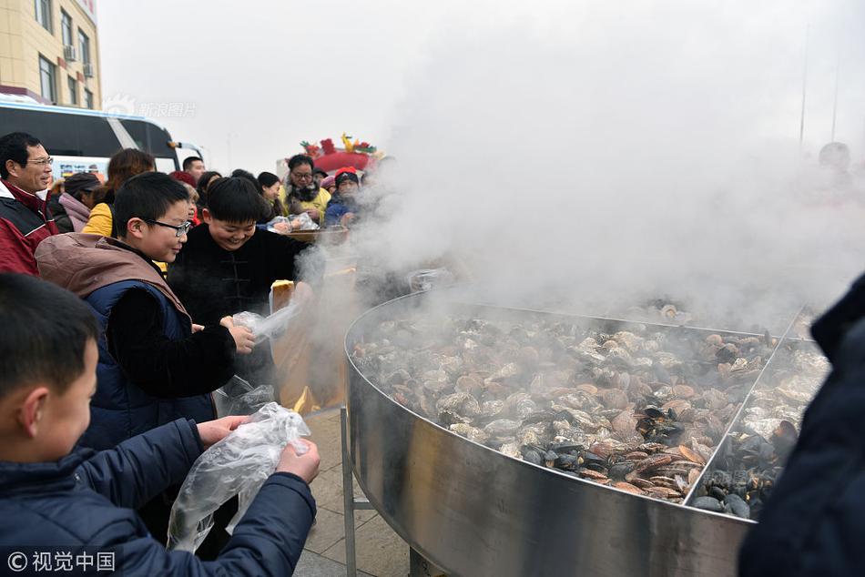 乐鱼在线登录入口-欧洲杯历史首次
！2024欧洲杯的前34粒进球由34名球员打进