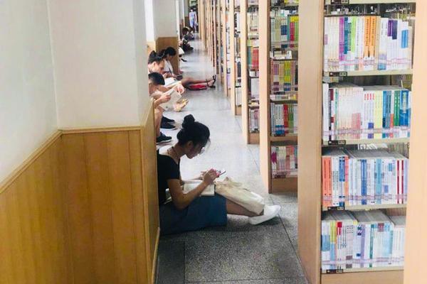 bvip体育app登录入口-耶伦同北大师生举办座谈会
�：讨论中美贸易、打击洗钱等议题