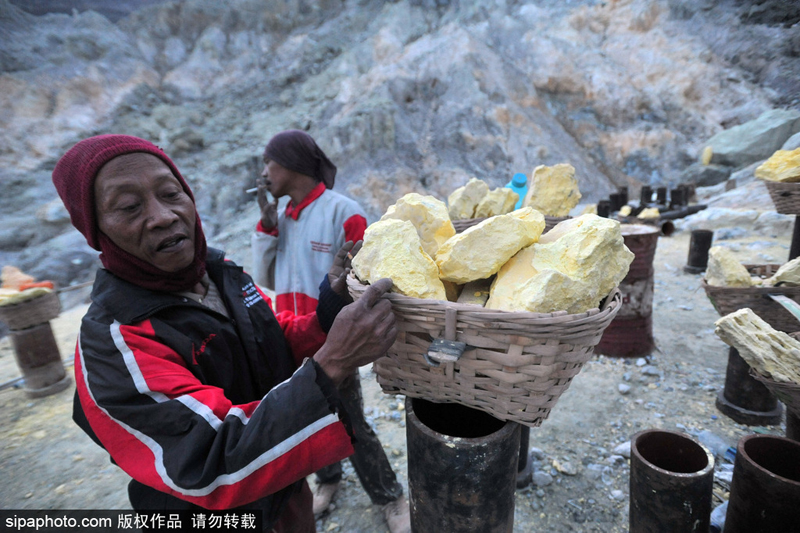 天博tb手机app安装下载-浙大女生23年前写的励志标语火了