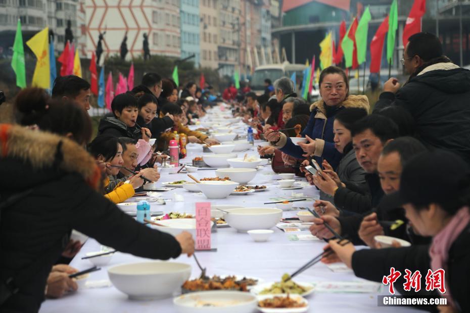 英亚体育手机app下载-马上评丨追诉3名未成年犯罪嫌疑人传递出什么信号