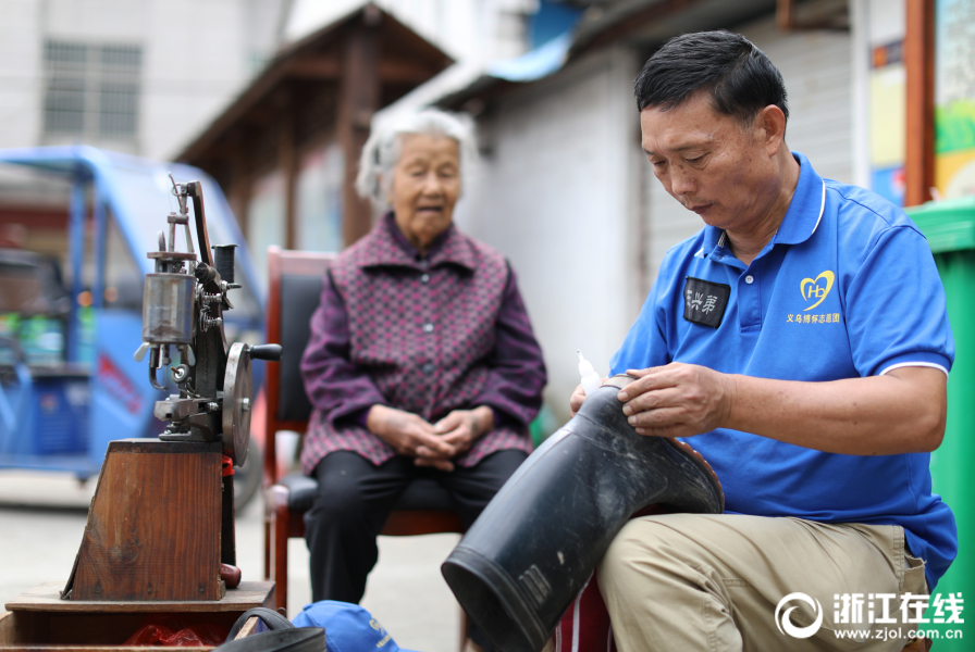 博业体育下载app-周雨彤 一次醉酒换来一生内向