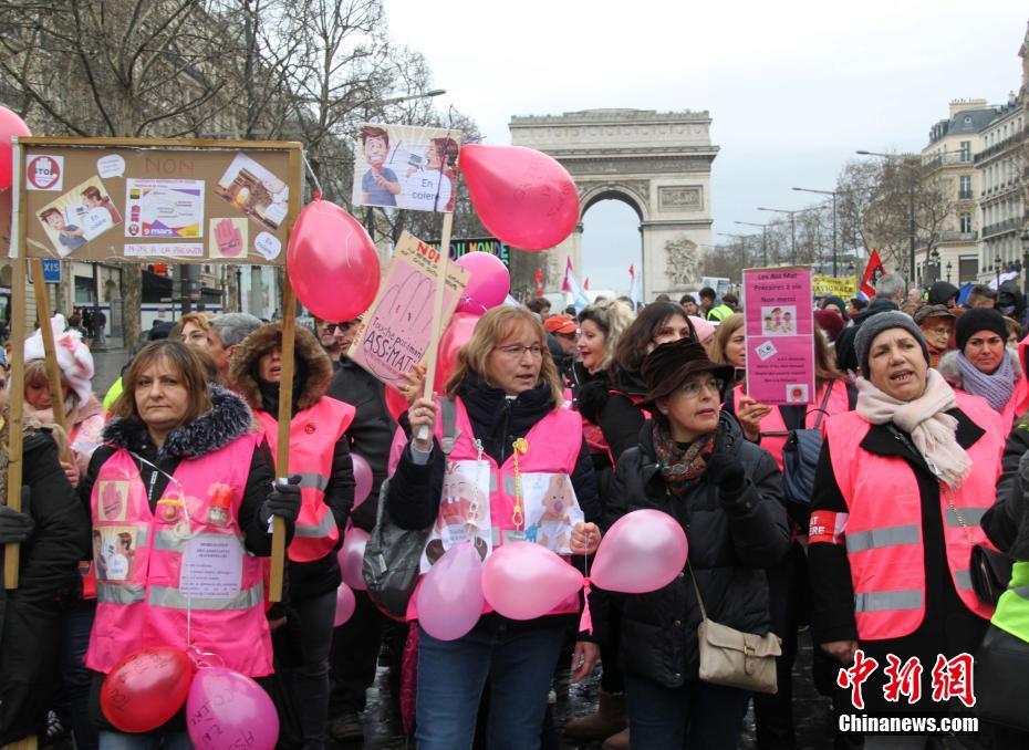 大阳城集团娱乐游戏手机版-浙大女生23年前写的励志标语火了