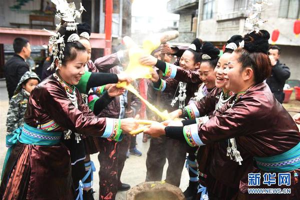 新京葡萄网页版-周雨彤一次醉酒换来一生内向