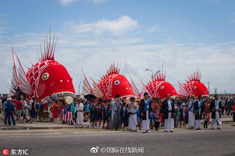 betway必威(中国)官方网站-“提灯定损”之地探访：村里住着很多陪读妈妈
，当地民宿遭大量退订