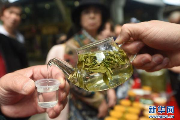 注册送388试玩金可提现-今年唯一一次日全食现场画面