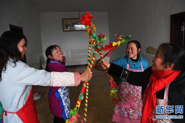 米兰体育官网入口下载-周雨彤一次醉酒换来一生内向