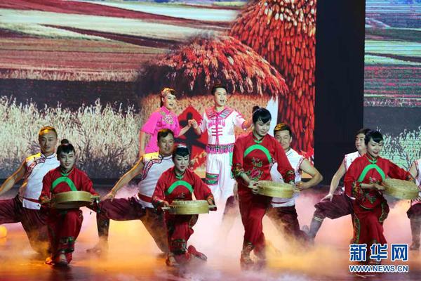 kok电竞首页-从垃圾桶里翻、自己网上买，部分小学生沉迷“烟卡”需警惕