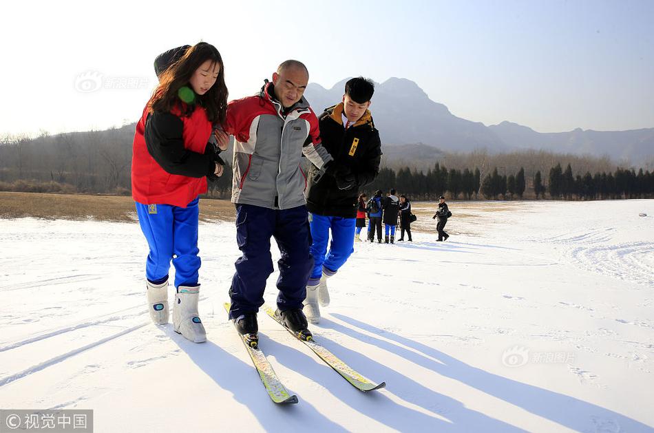 星空app网站-带年长的父母外出旅游
，要注意什么	？