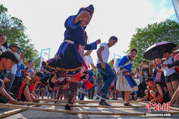 bob半岛下载安装安卓-张若昀祝贺庆余年