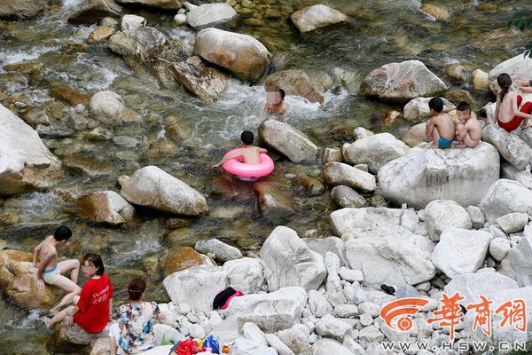 九州ku游最新登录-雨纷纷 我还不想忘记他