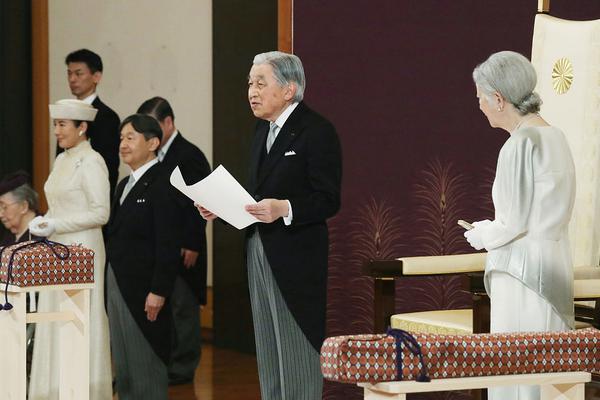 博业体育下载app-今年唯一日全食：太阳被吞食成指环