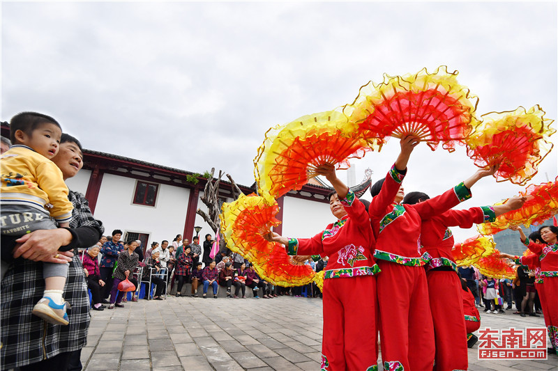 星空官方登录入口-清华、天大、复旦等国内各大高校的春日美景陆续进入最佳观赏期，你手机里有哪些「美得不可思议」的春景�？