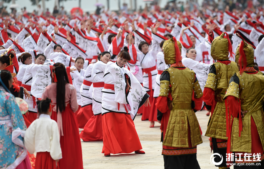 必搏app登录入口-刻在骨子里的爱国从不会因为年代而消失�，拳拳赤子心，悠悠桑梓情