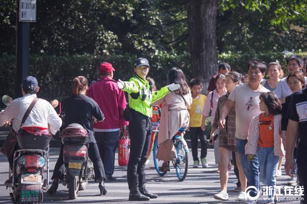 kok电竞首页-“提灯定损”之地探访
：村里住着很多陪读妈妈

，当地民宿遭大量退订