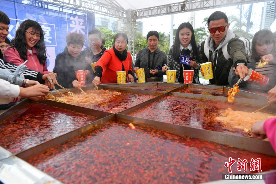 大阳城娱乐游戏-奔流｜陈家泠：祝中法友谊如瓷般坚硬、陶般真诚