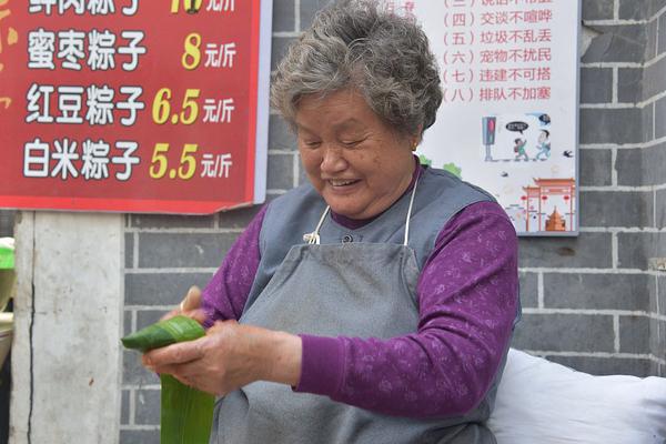 仟亿娱乐官网-“提灯定损”之地探访：村里住着很多陪读妈妈，当地民宿遭大量退订