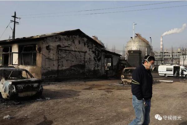 半岛官网平台-“提灯定损”之地探访：村里住着很多陪读妈妈，当地民宿遭大量退订