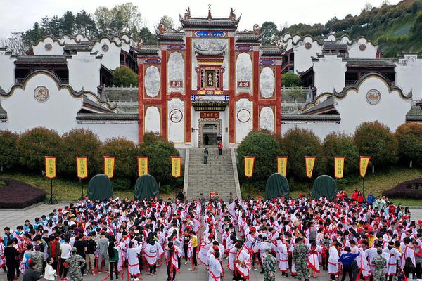 英亚体育手机app下载-广东14地的雨已下了整月“配额”