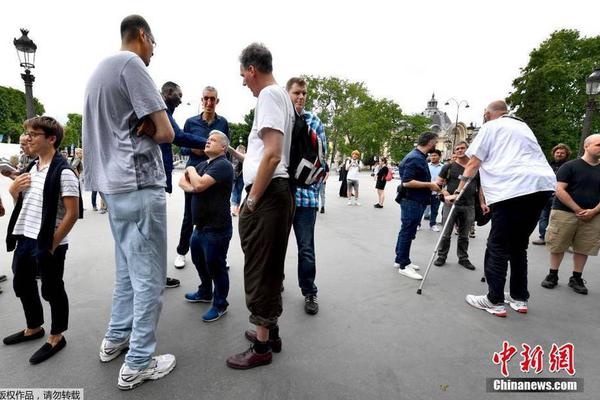 三亿体育在线登录-教育局回应女中学生疑遭霸凌跳楼