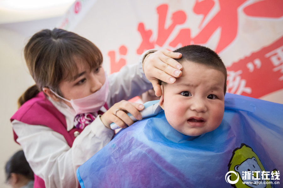 开云电子娱乐-刚知道在某东买药放过期能免费换