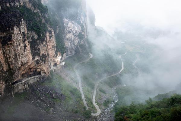 英亚体育手机app下载-文旅消费拉动经济“上春山”