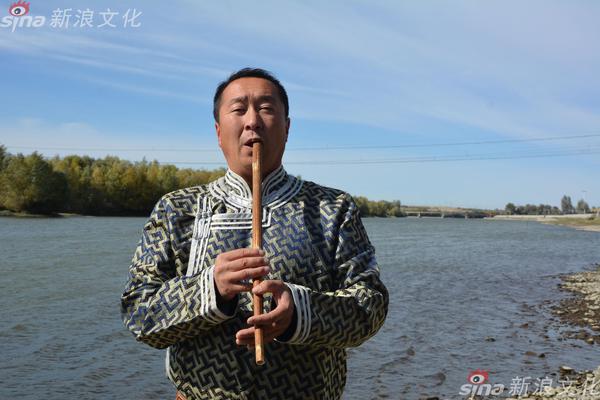 博亚娱乐网-周雨彤一次醉酒换来一生内向