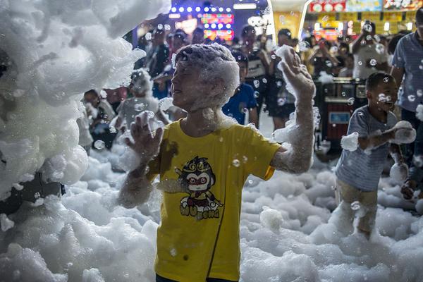 必搏app登录入口-广东14地的雨已下了整月“配额”